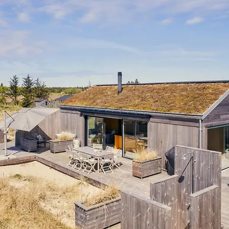 Architectural Gem With Sea View In Nyaraló